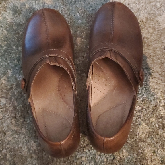 Danskos - Picture 1 of 5